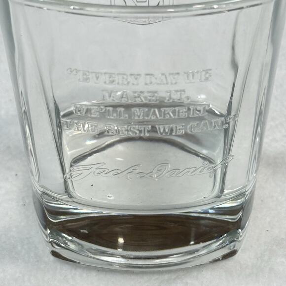 Set Of 4 VTG JACK DANIELS Clear‎ Embossed OLD NO. 7 Square Rocks Glasses 3.5"H - Picture 3 of 4